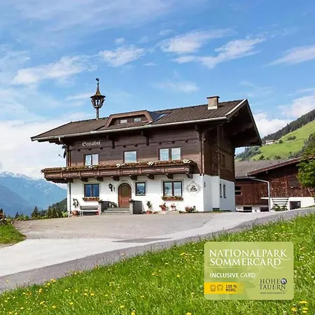 Bergbauernhof Seetalhof 住宿加早餐酒店